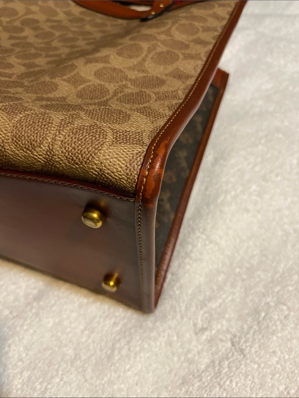 Coach Signature Field Tote - Picture 11 of 13